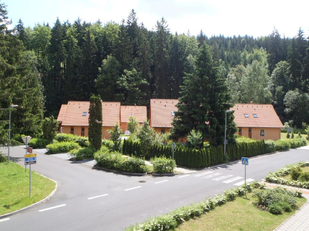 Hotel Bazant Karlovy Vary Kültér fotó